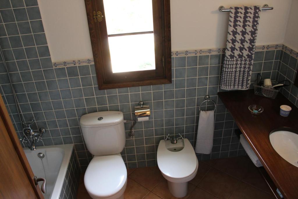 Kúpeľňa v ubytovaní Casa con jardín y piscina - MORELL ONZE