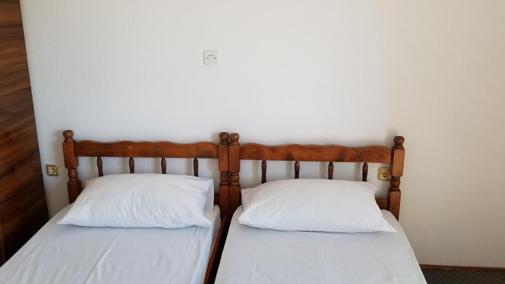 Postel nebo postele na pokoji v ubytování Guesthouse Kodre