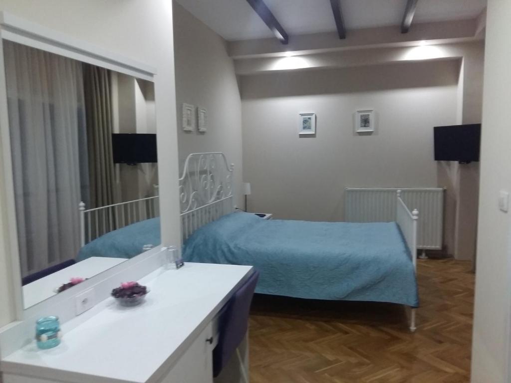 TV a/nebo společenská místnost v ubytování Apartment Plaisir