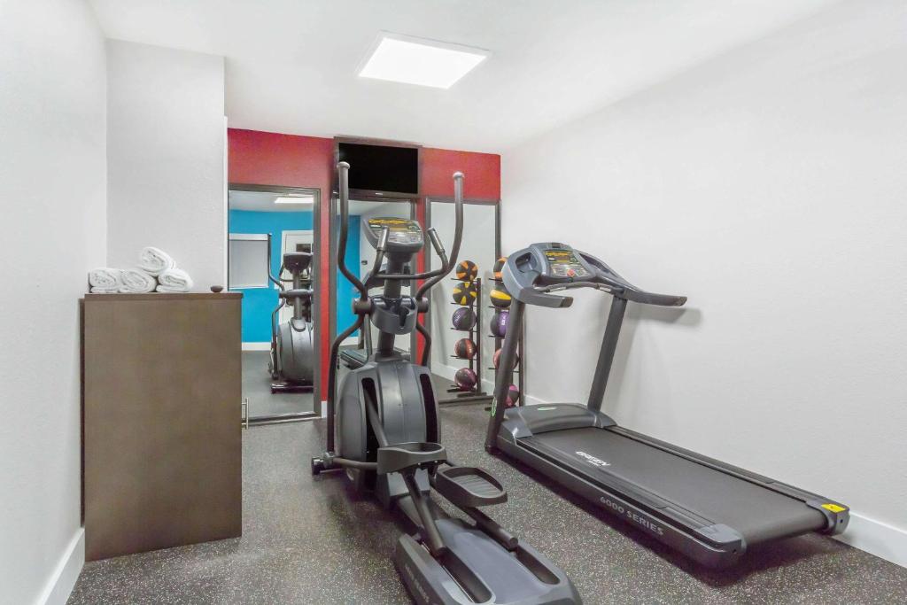 Ramada by Wyndham Monterey photo