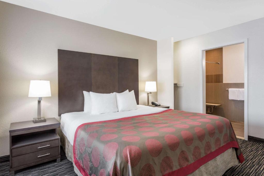 Ramada by Wyndham Monterey photo