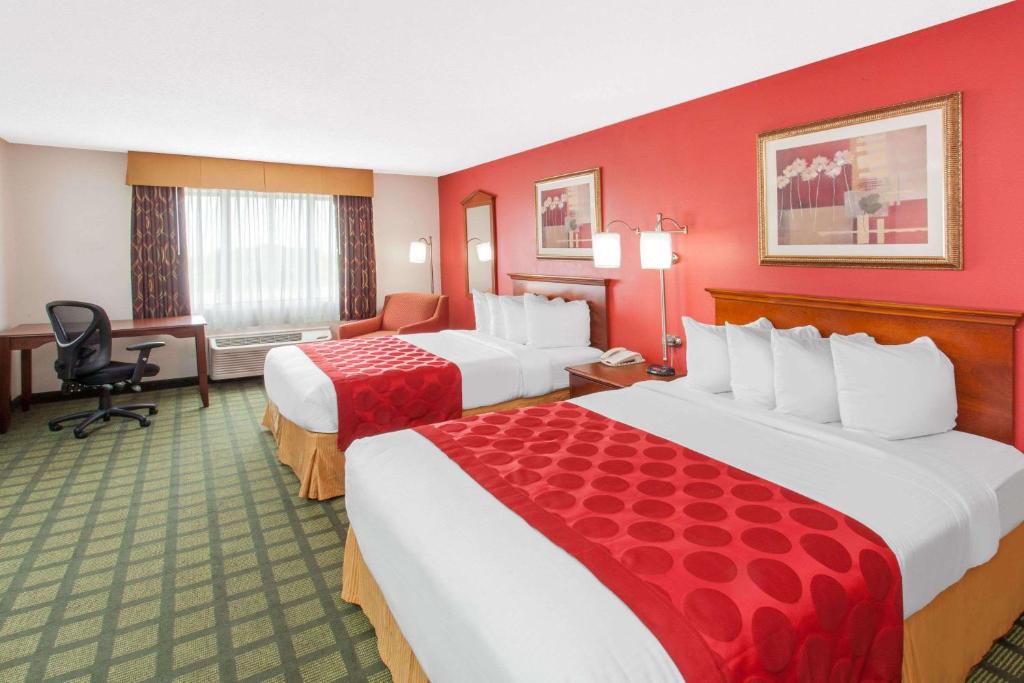 Ramada Limited Decatur - Queen Room With Two Queen Beds - Non-Smoking
