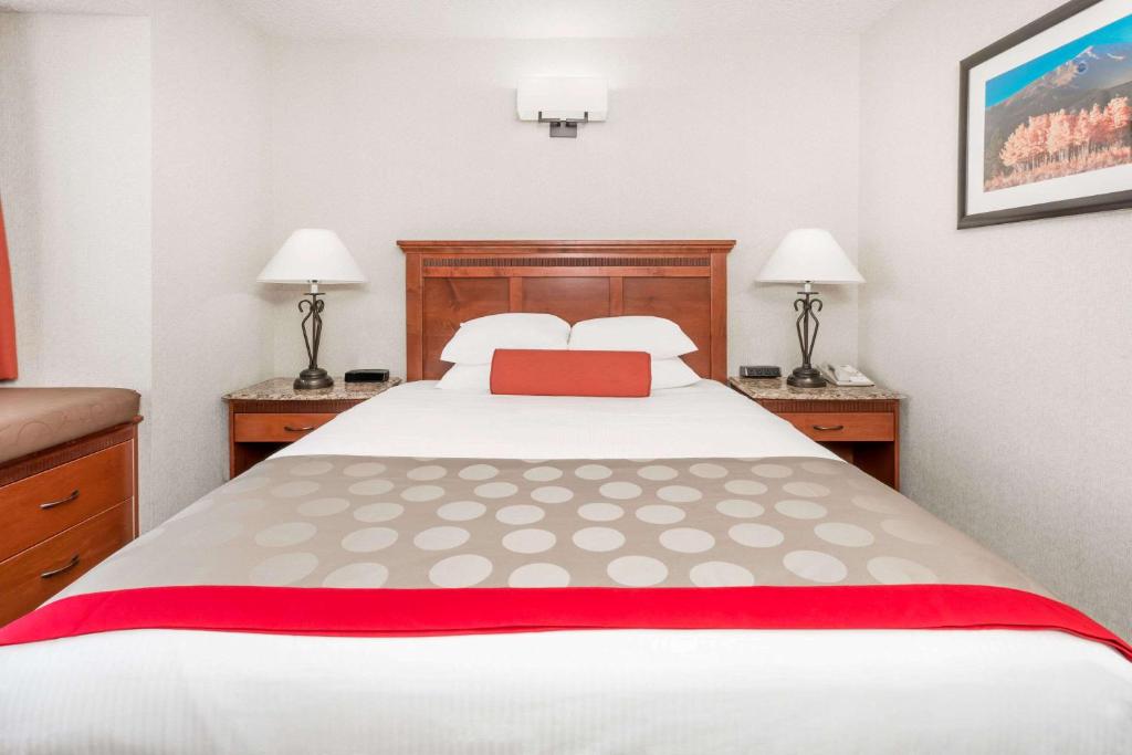 Ramada by Wyndham Frisco photo