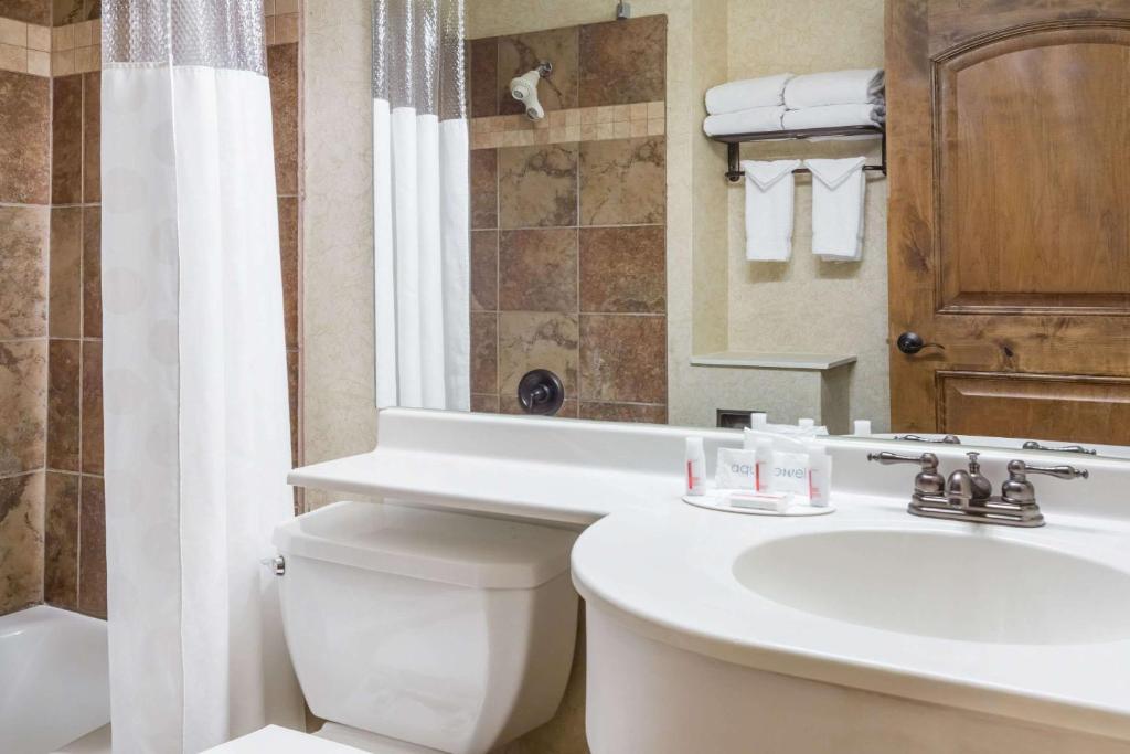Ramada by Wyndham Frisco photo