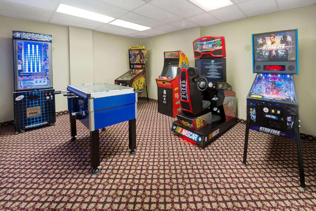 Ramada by Wyndham Niagara Falls/Fallsview - Resim 16