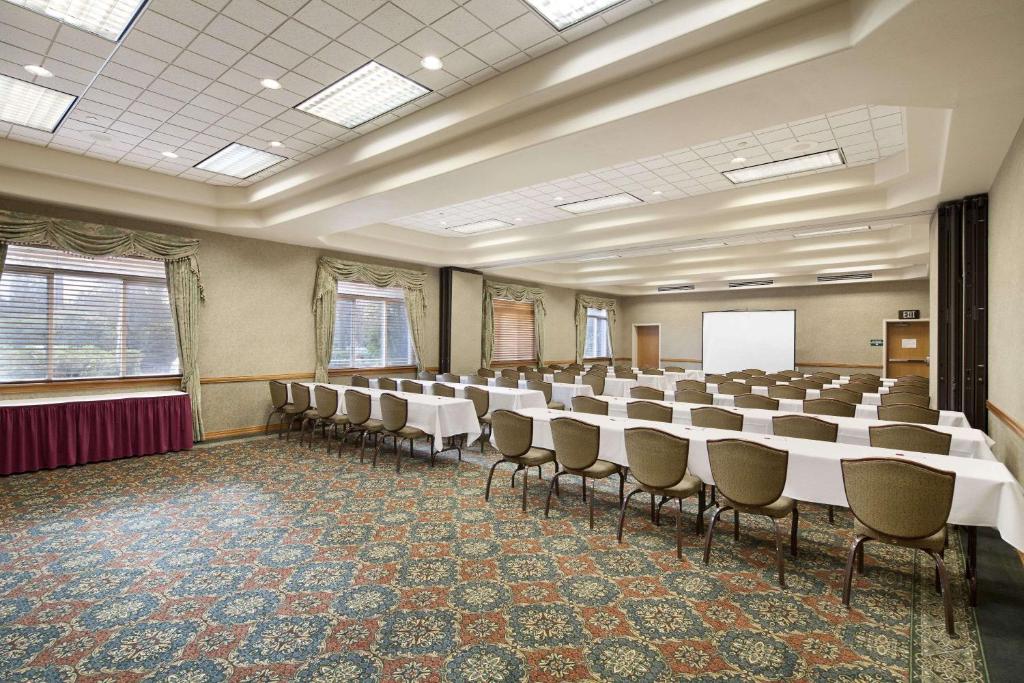 Konferenční prostory v ubytování Ramada by Wyndham Olympia