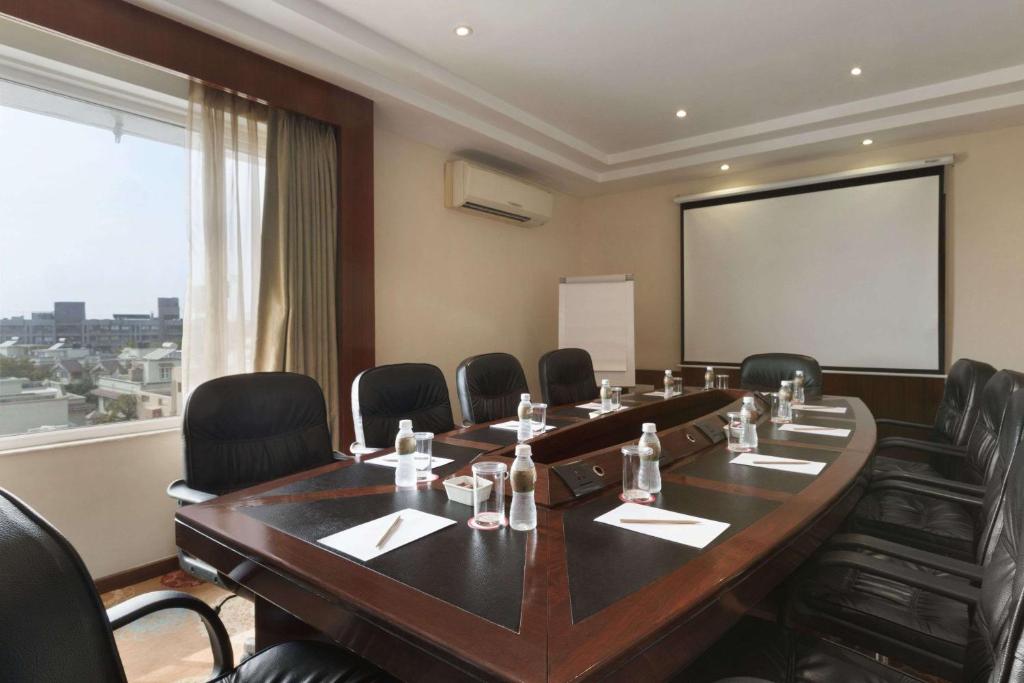 Konferenční prostory v ubytování Ramada Ahmedabad