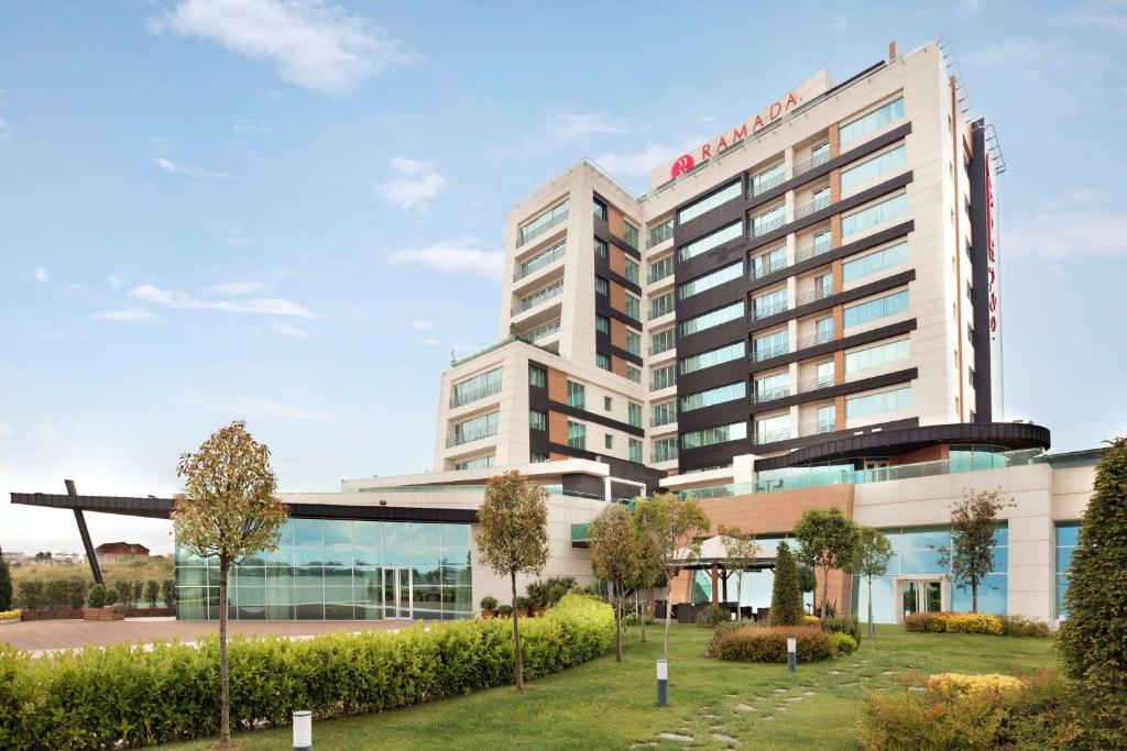 a rendering of the hotel planned for the perimeter of the campus at Ramada Plaza by Wyndham Istanbul Asia Airport in Gebze
