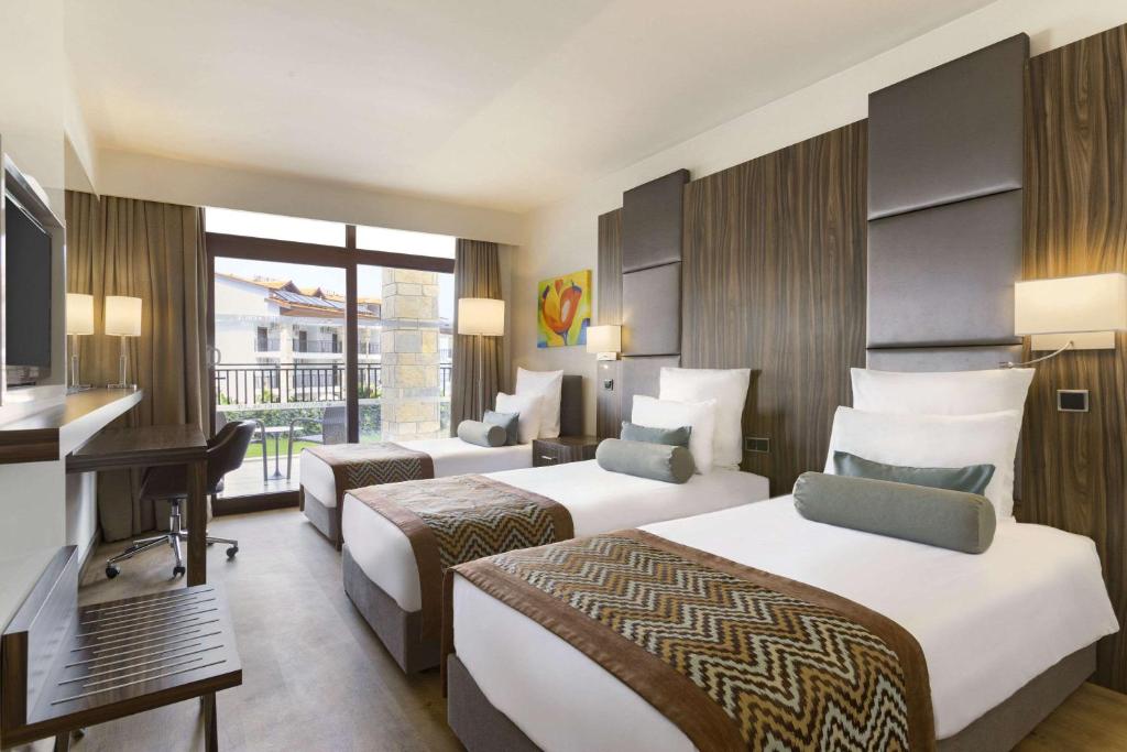 Ramada Resort by Wyndham Akbuk - All Inclusive - Salle Familiale Avec Vue Sur La Mer