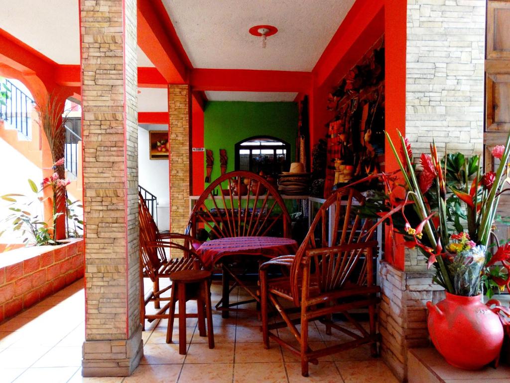 Posezení v ubytování Hotel & Hostal Yaxkin Copan