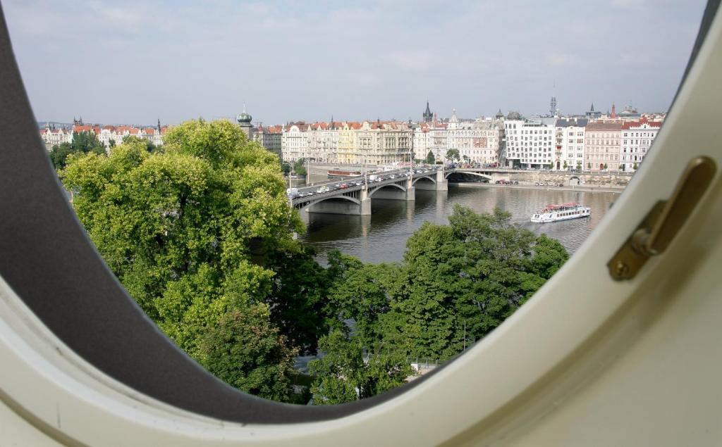 Mamaison Hotel Riverside Prague - Resim 28