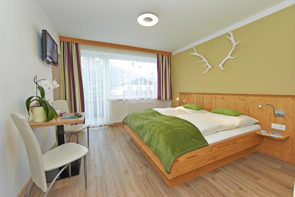 Gallery image of Hotel Garni Landhaus Gitti in Zell am See