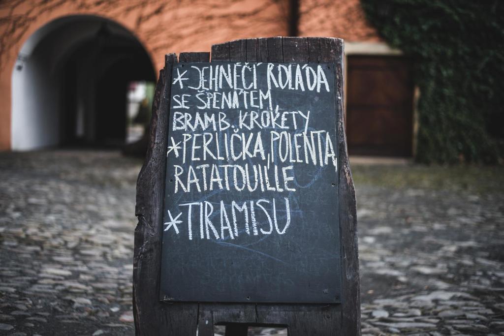 Certifikát, hodnocení, plakát nebo jiný dokument vystavený v ubytování Zamek Zabreh