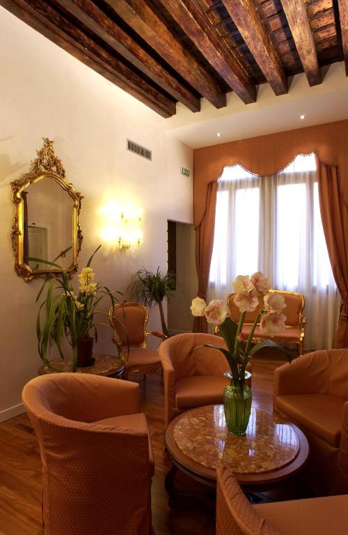 Posezení v ubytování Hotel Locanda Canal