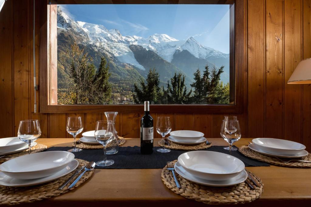 מסעדה או מקום אחר לאכול בו ב-Stunning Views Chamonix