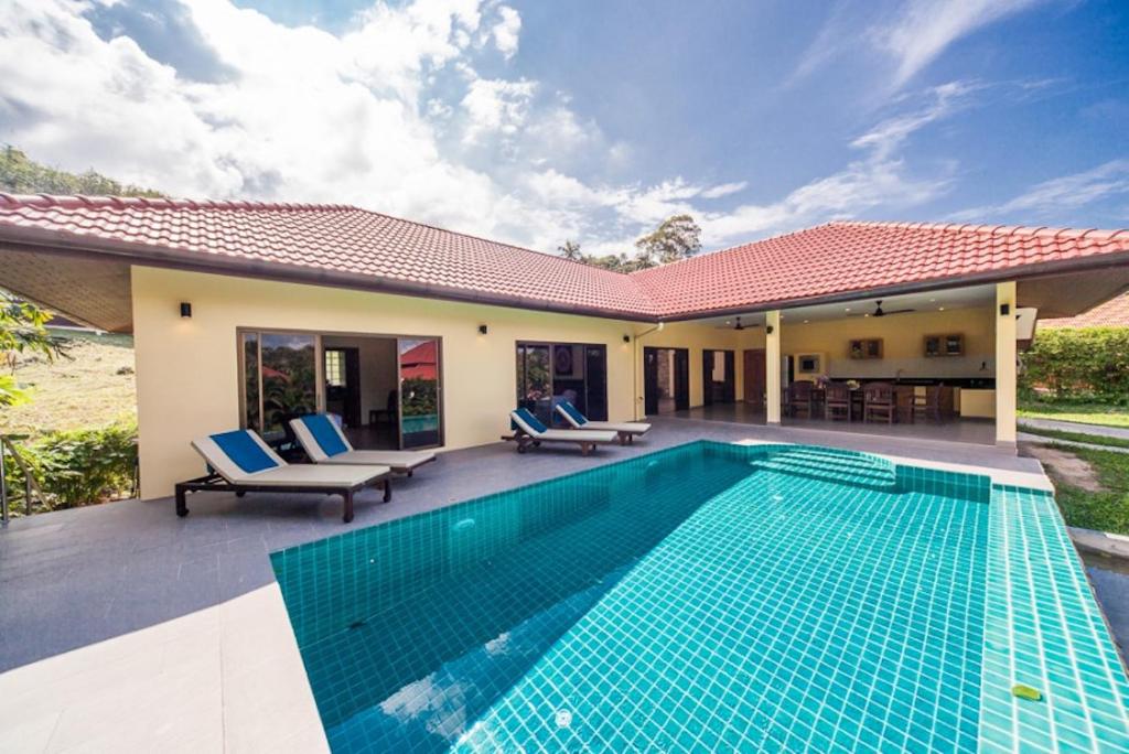 Bazén v ubytování 3 Bedroom Zen Island SDV342-By Samui Dream Villas nebo v jeho okolí