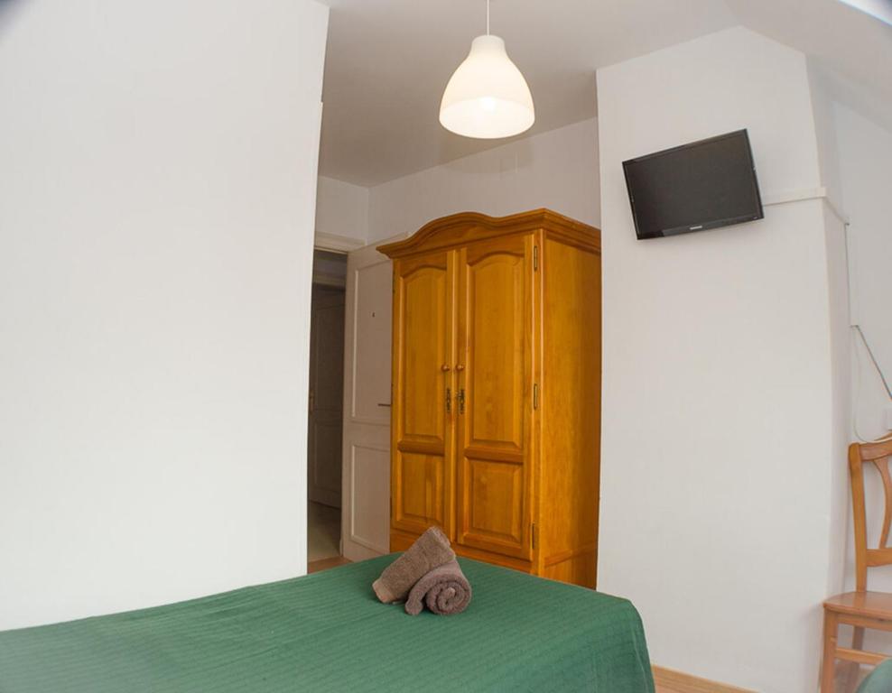 Hostal Los Calatravos - Twin Room With Private Bathroom