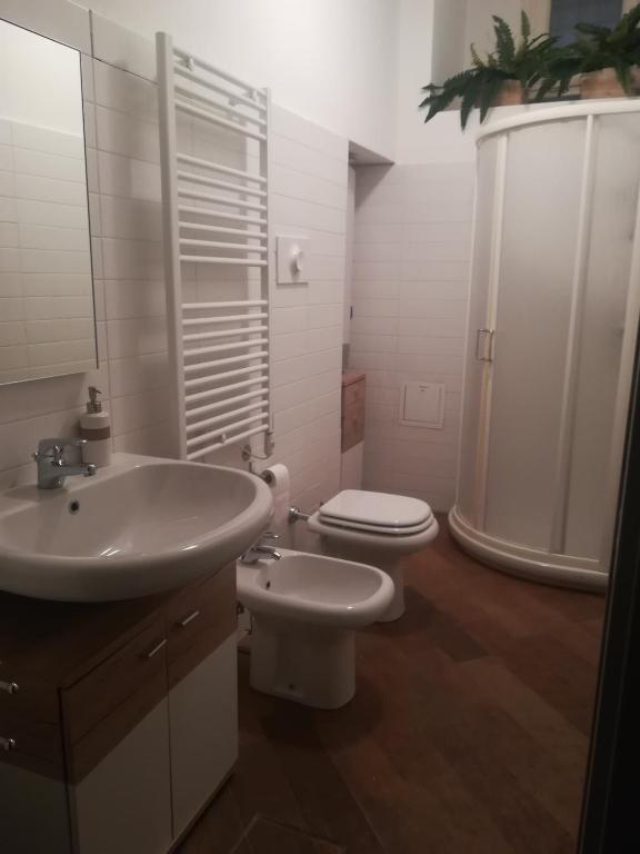 A bathroom at The Como Secret Garden