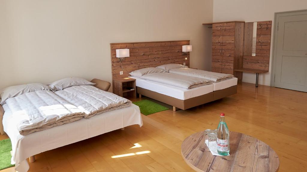 Klosterhotel Kreuz - Habitación Cuádruple