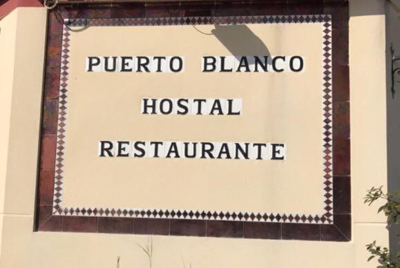 Certifikát, hodnocení, plakát nebo jiný dokument vystavený v ubytování Hostal Restaurante Puerto Blanco