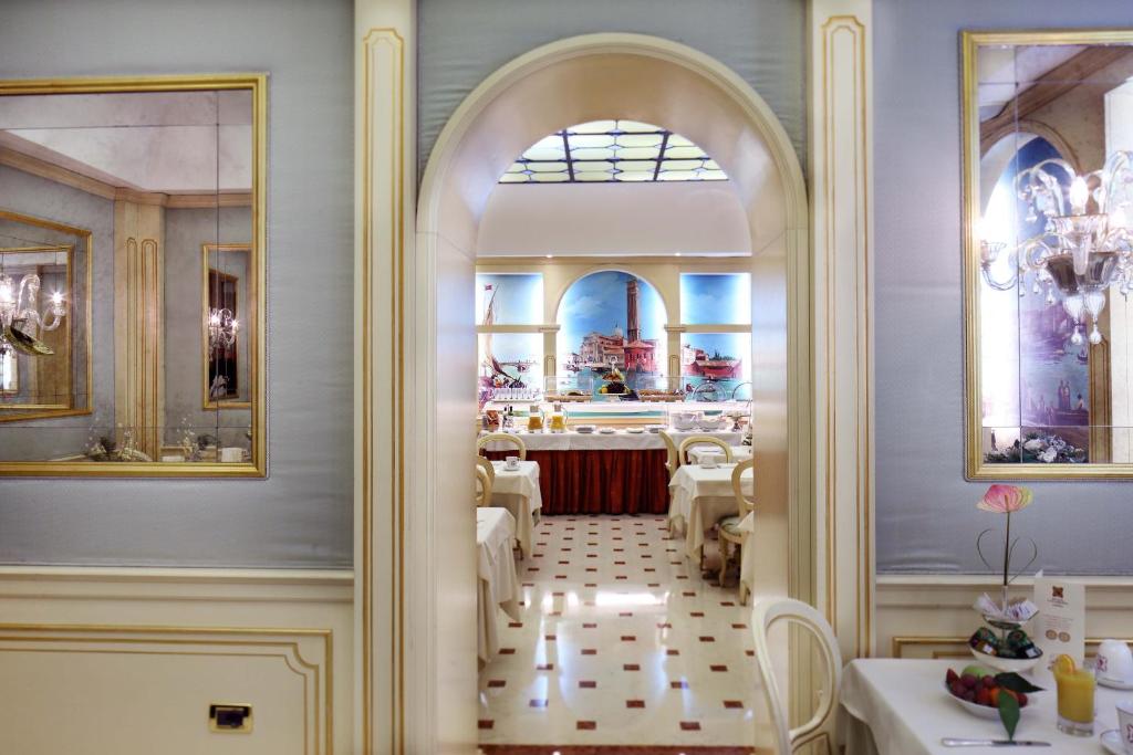 Fotografie z fotogalerie ubytování Hotel Colombina v Benátkách
