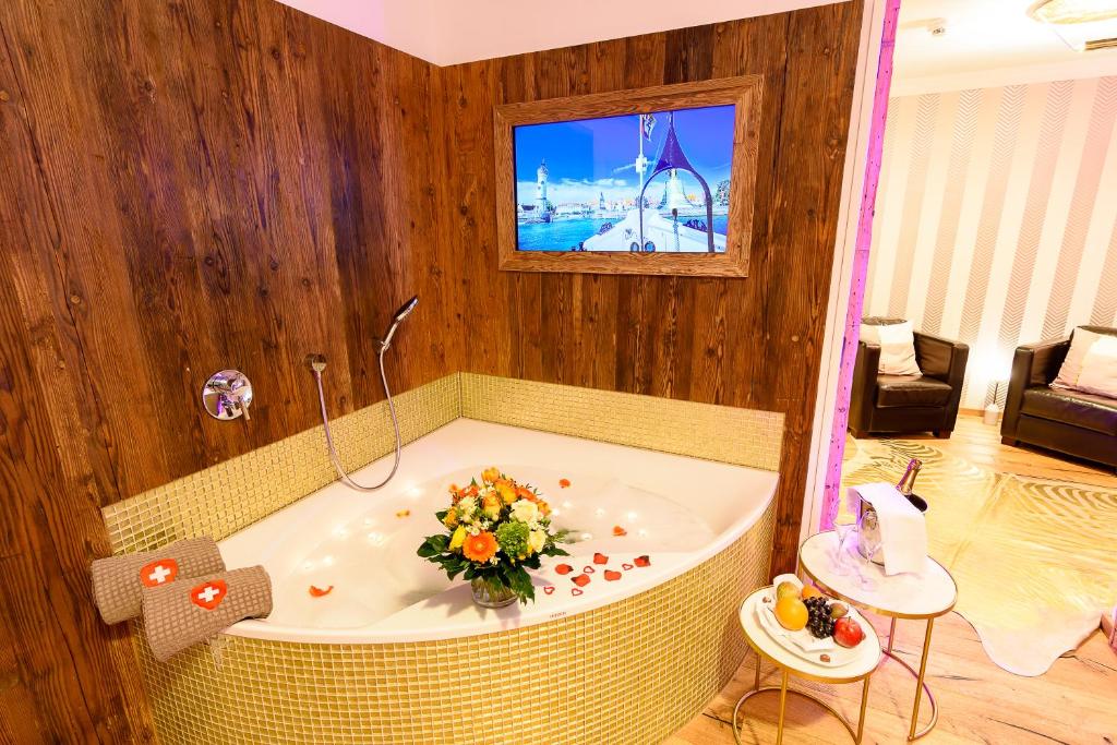 YachtHotel Helvetia Spa- und Wellnessdomizil - Junior Suite Con Terraza