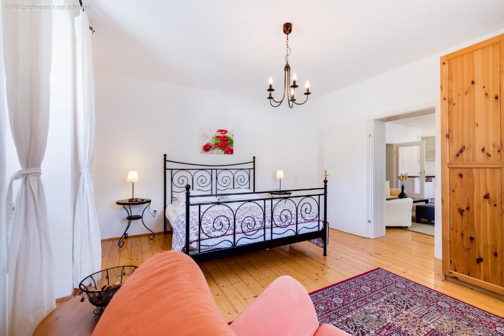 Postel nebo postele na pokoji v ubytování Ferienwohnung Mariazell