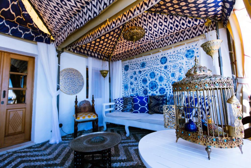 Posezení v ubytování Melenos Art Boutique Hotel