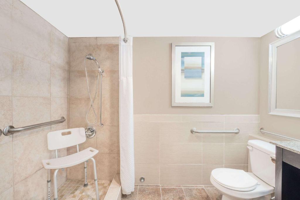 Wyndham Garden Midland - King Room - Mobiliteit Toegankelijk/niet Roken