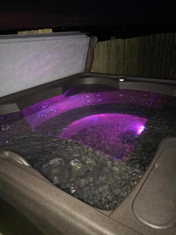 Carriage Cottage Hot Tub