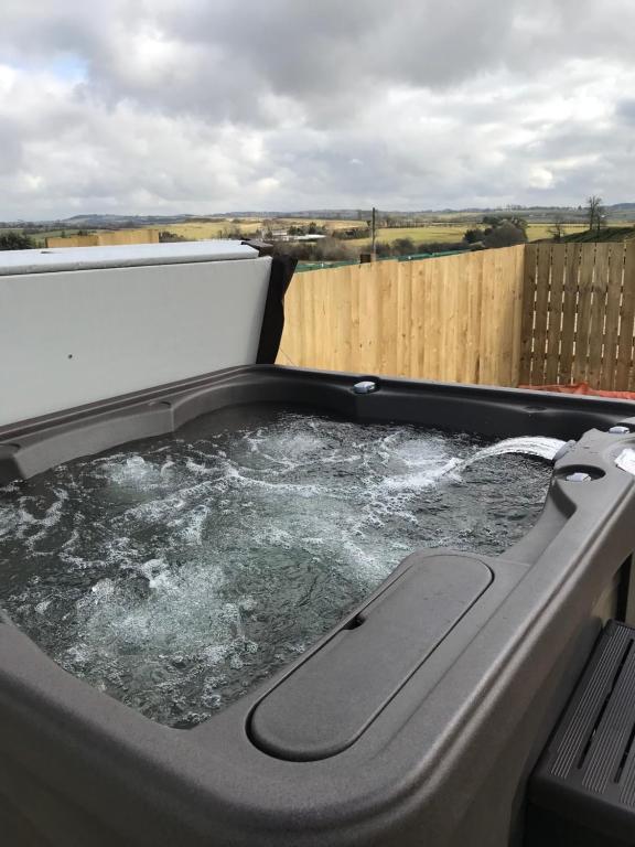 Carriage Cottage Hot Tub