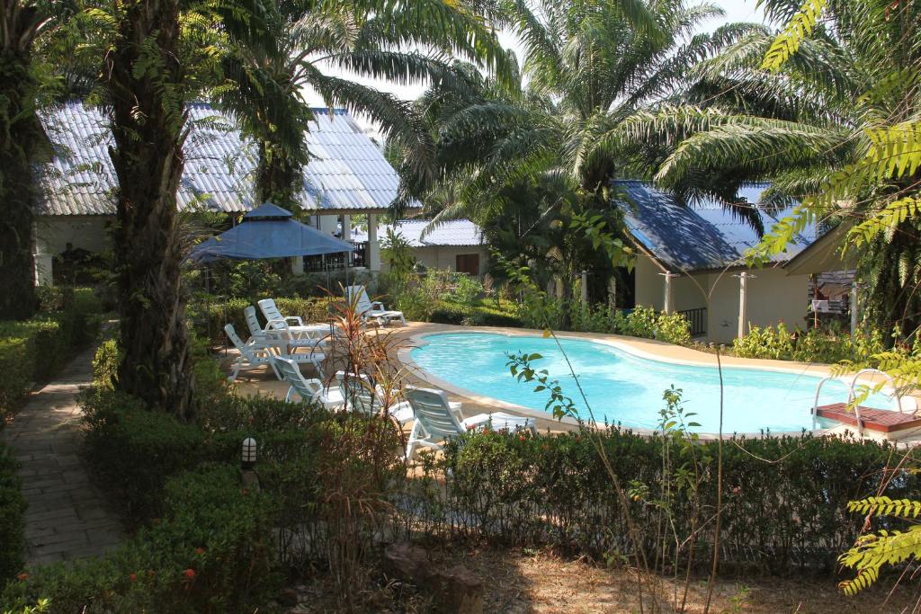 Groovy Bungalows - 17