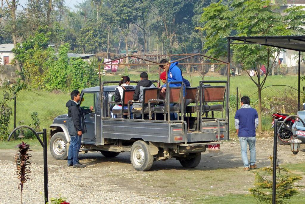 Fotografie z fotogalerie ubytování Tharu Mahal v destinaci Sauraha