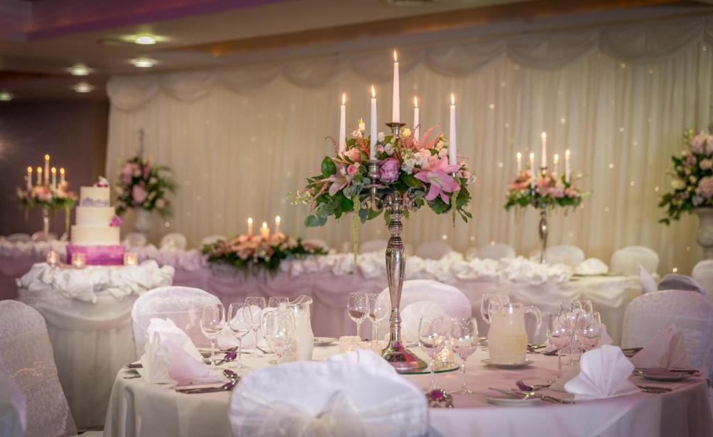Clayton Hotel Galway - Resim 14