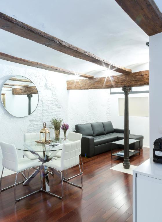 Apartments Downtown Valencia - 