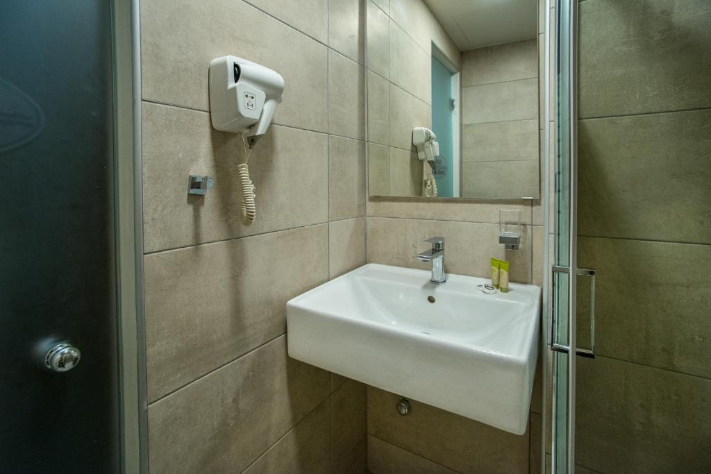 Argo Hotel Piraeus - Resim 34