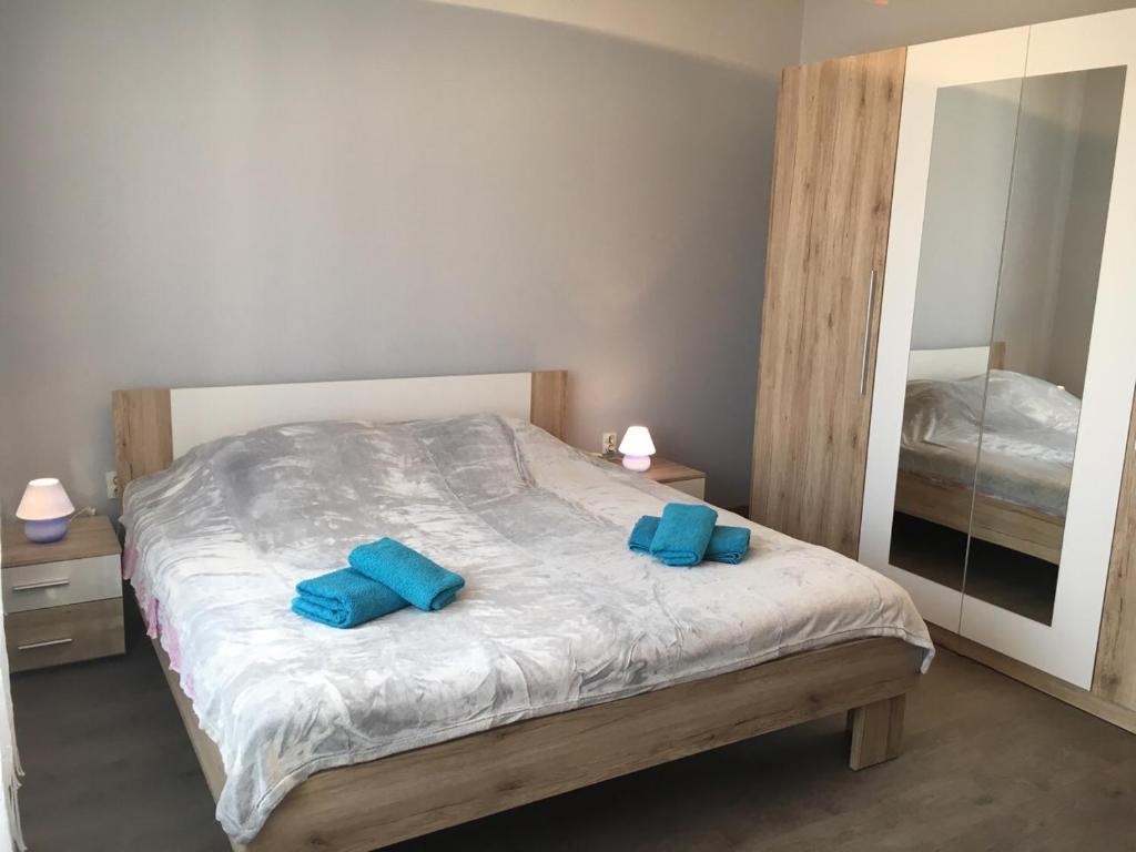 Posteľ alebo postele v izbe v ubytovaní Apartment Kumicic - 3 Bedrooms
