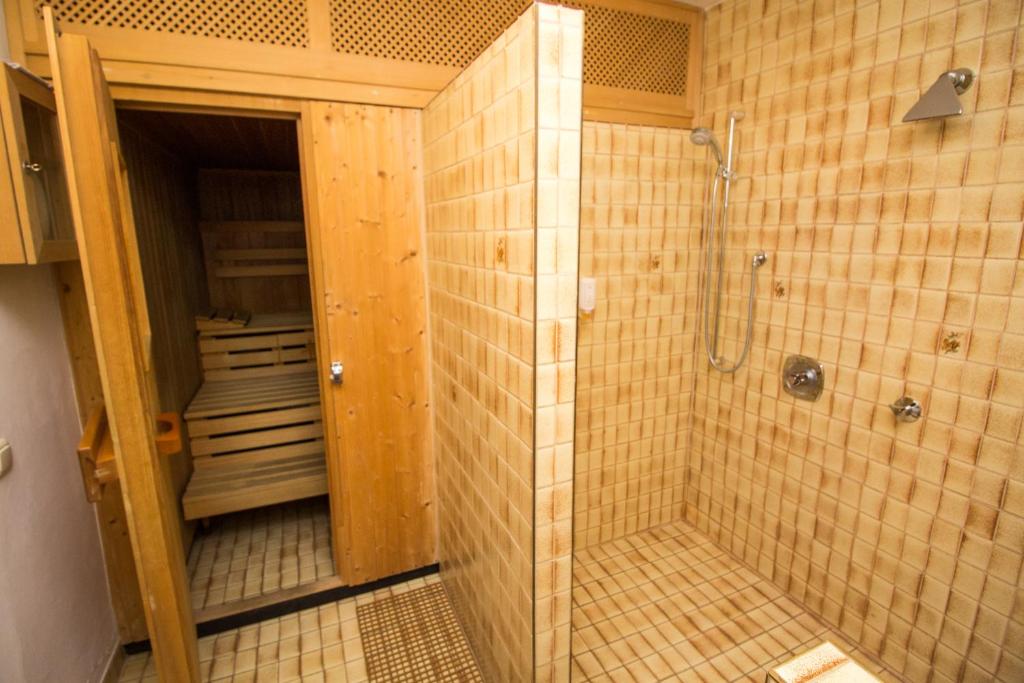 Koupelna v ubytování Hotel Altwirt