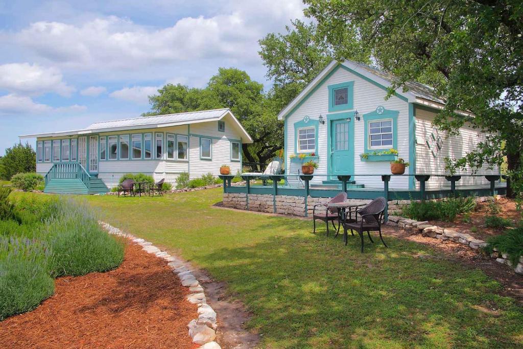 Zahrada ubytování Rose Hill Retreat AAA Four Diamond Inn