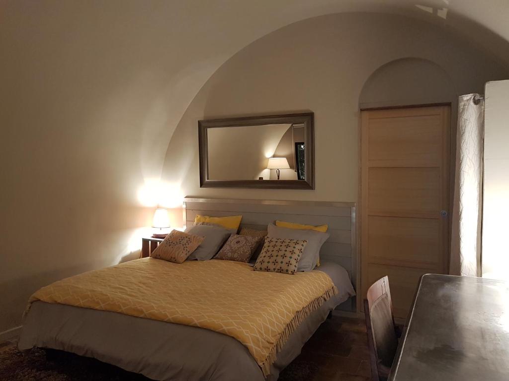 Voodi või voodid majutusasutuse Bastide en Provence toas