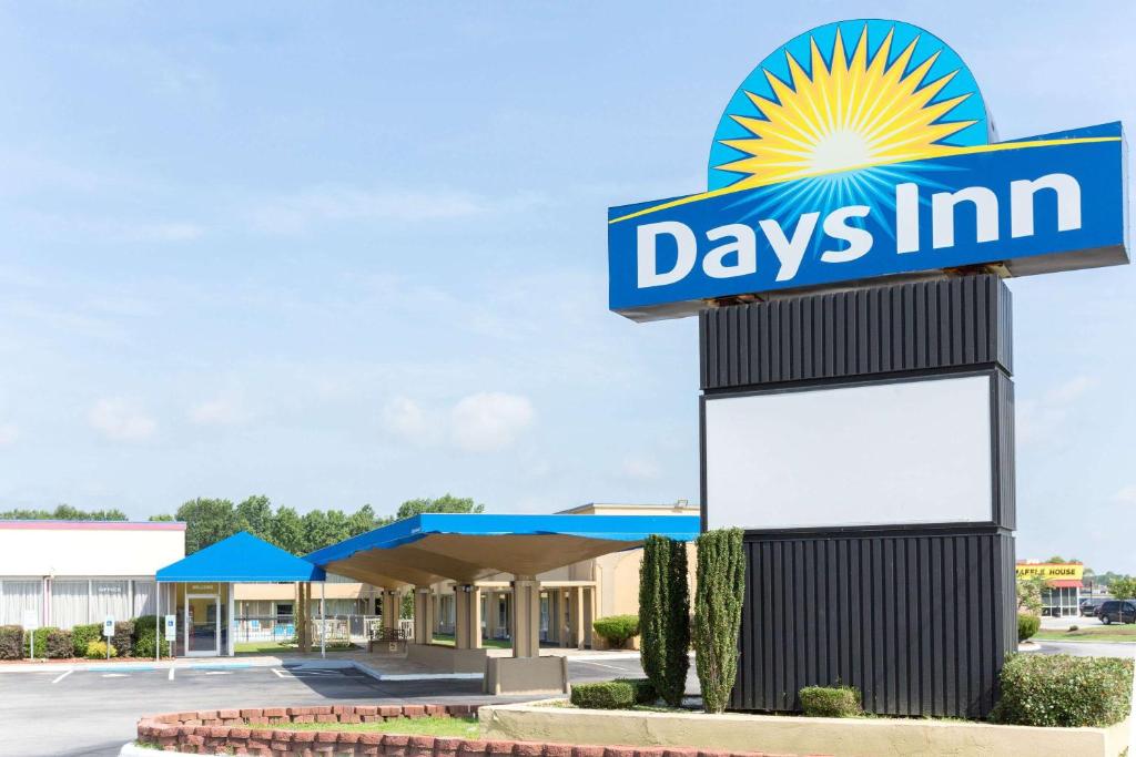 Certifikát, hodnocení, plakát nebo jiný dokument vystavený v ubytování Days Inn by Wyndham Washington