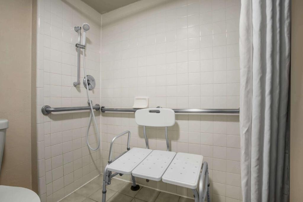 Koupelna v ubytování Royal Inn Provo