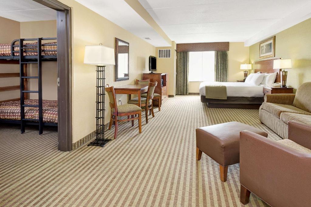 Days Inn by Wyndham Cheyenne - Suite King De Una Habitación-No Fumadores