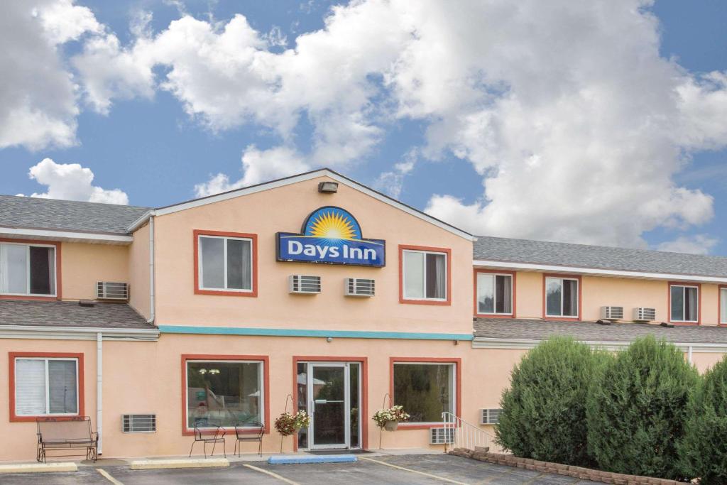 Days Inn Custer