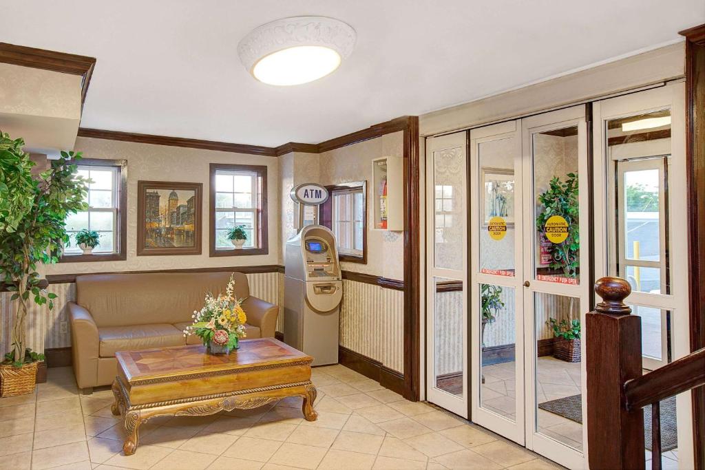 Fotografie z fotogalerie ubytování Days Inn by Wyndham Ridgefield NJ v destinaci Ridgefield