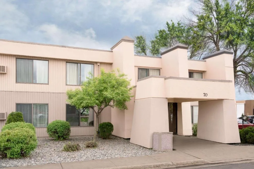 Days Inn by Wyndham St Cloud in Saint Cloud
