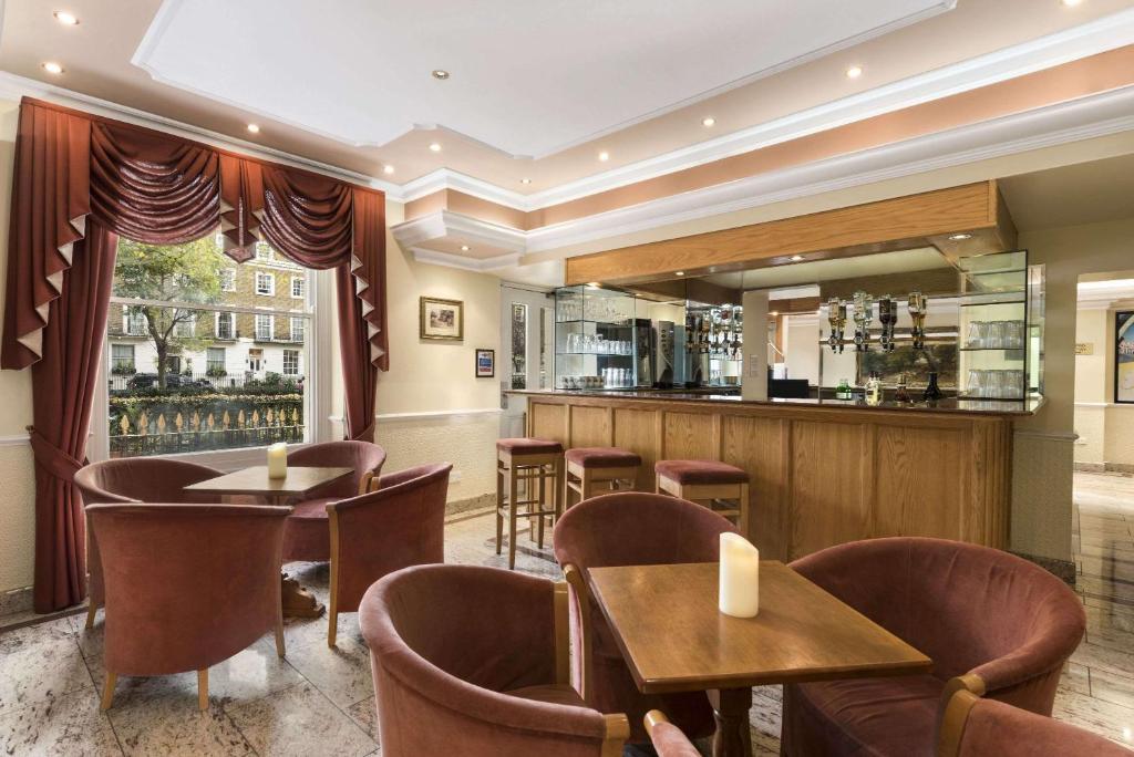 Days Inn Hyde Park - Resim 4