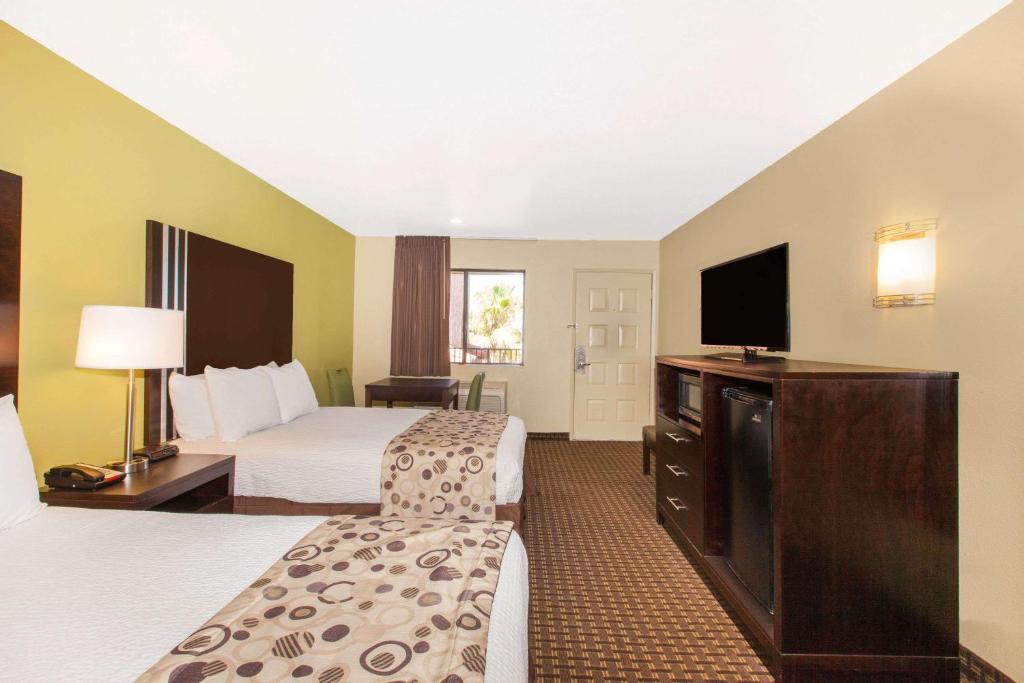 Days Inn by Wyndham San Jose Airport - Chambre Queen Avec Deux Lits Queen - Non-fumeur