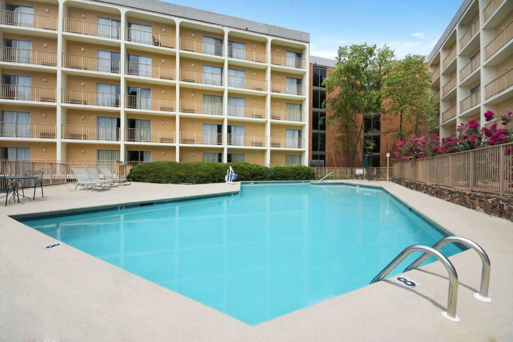 Days Inn By Wyndham Birmingham Al Birmingham Updated 21 Prices Days Inn By Wyndham Birmingham Al Birmingham Updated 21 Prices