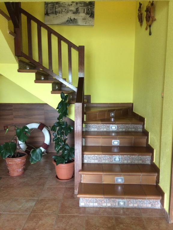 Hotel Brisamar (España Bañugues) - Booking.com
